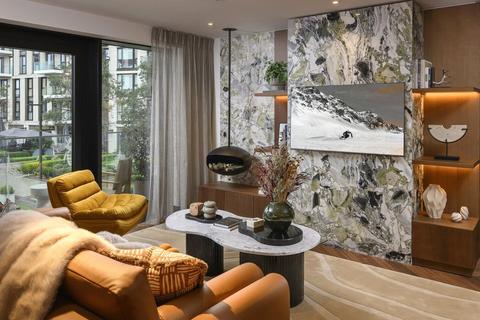 undefined, London Dock, 9 Arrival Square, Wapping, E1W