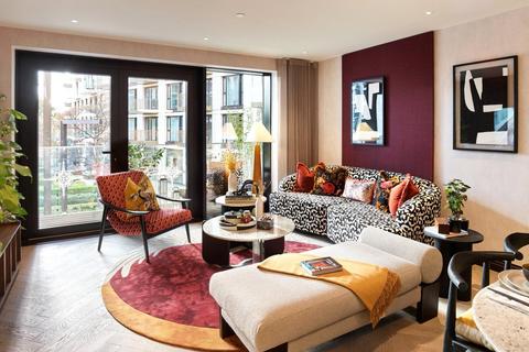 undefined, London Dock, 9 Arrival Square, Wapping, E1W