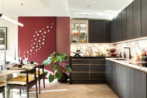 undefined, London Dock, 9 Arrival Square, Wapping, E1W