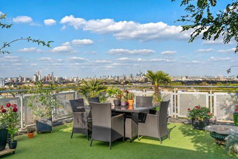 4 bedroom flat for sale, New Park Road, London SW2