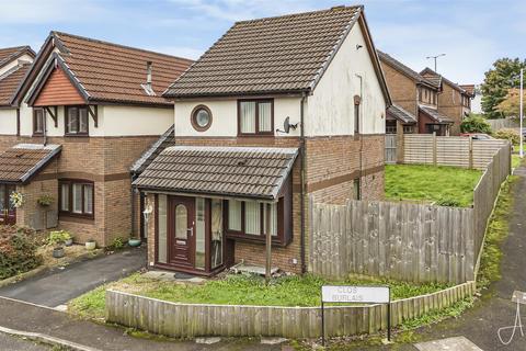 undefined, Clos Burlais, Cwmdu, Swansea