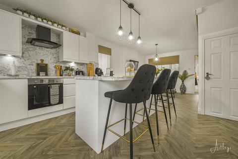 undefined, Clos Burlais, Cwmdu, Swansea