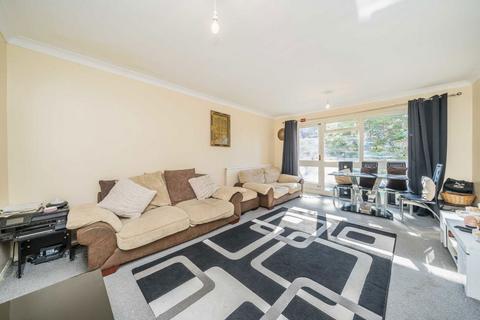 Queens Road, Kingston Upon Thames KT2