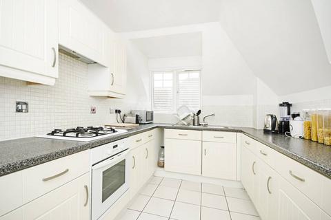 2 bedroom flat for sale, Great North Way, Hendon, London, NW4
