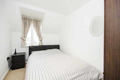 2 bedroom flat for sale, Great North Way, Hendon, London, NW4