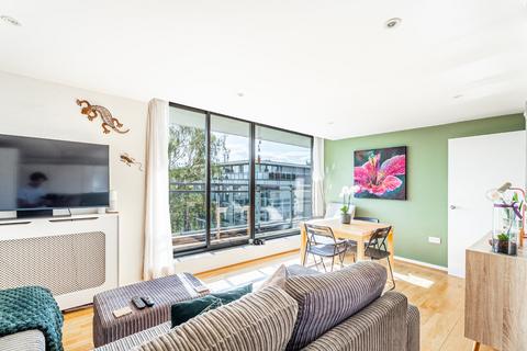 1 bedroom penthouse for sale, Oriel Court, St. Albans AL1