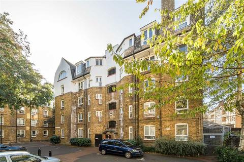 2 bedroom flat for sale, Brixton Hill, London SW2
