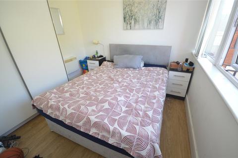 2 bedroom apartment for sale, Laporte Way, Luton, Bedfordshire, LU4
