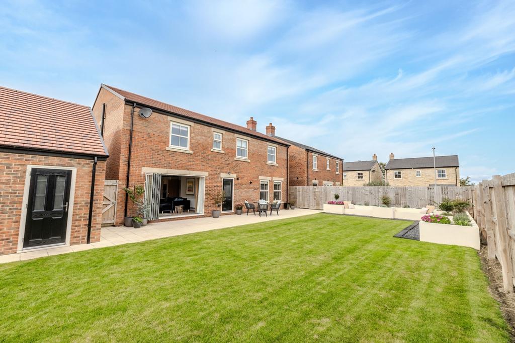 19 Barony Grove NE200 FZ-34