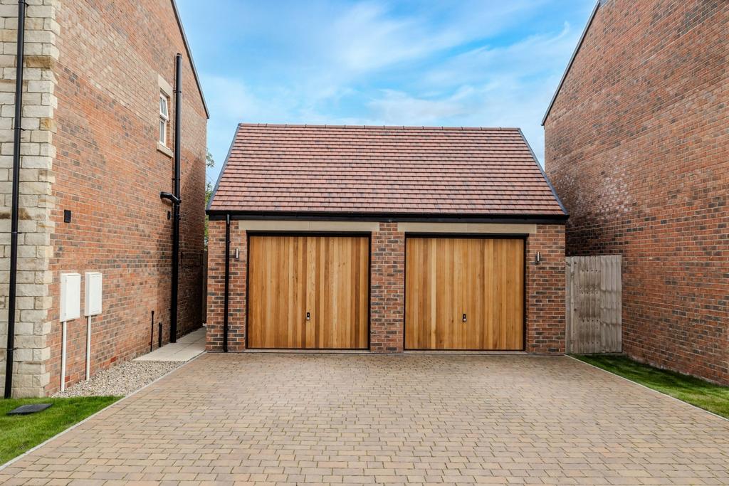 19 Barony Grove NE200 FZ-50