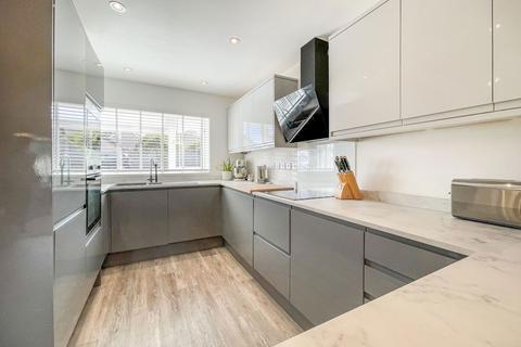 5 Fistral Close, Torpoint, PL11 2QT