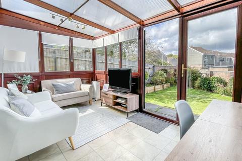 5 Fistral Close, Torpoint, PL11 2QT
