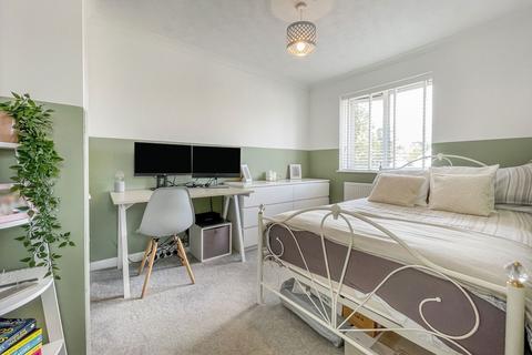 5 Fistral Close, Torpoint, PL11 2QT