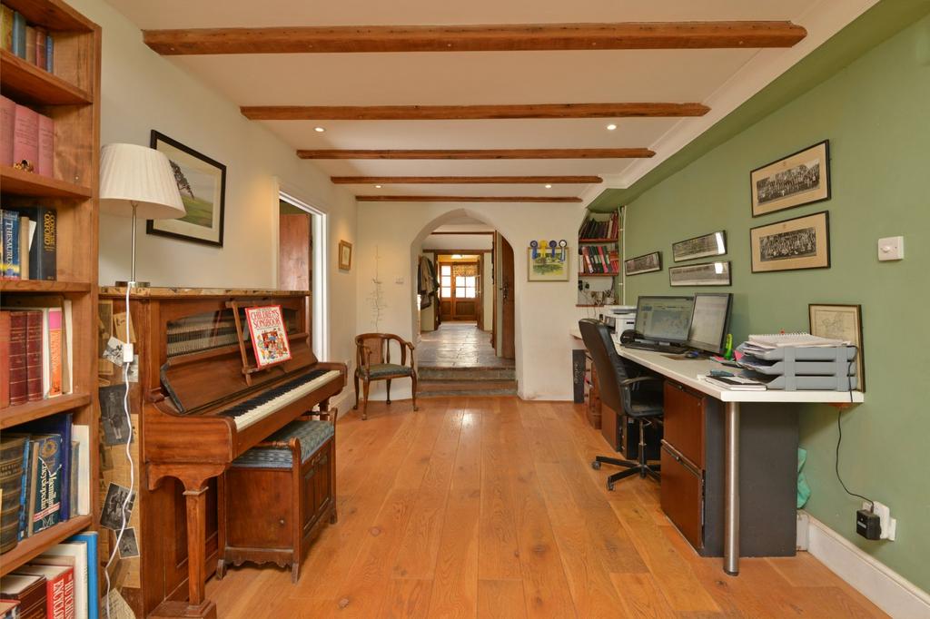 Hallway/Office Space