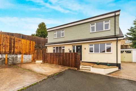 Neal Close, Plympton, PL7 1YY