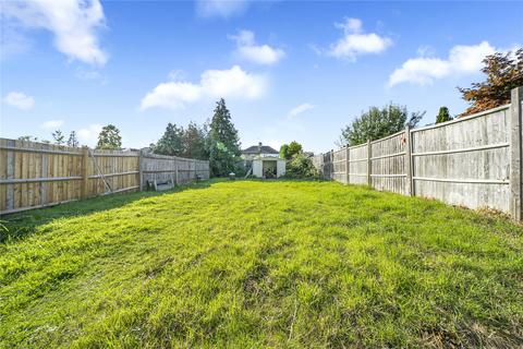 undefined, Lakeside, Surrey GU21