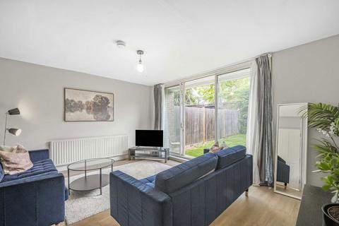 62 Cottage Grove, London, SW9 9NQ