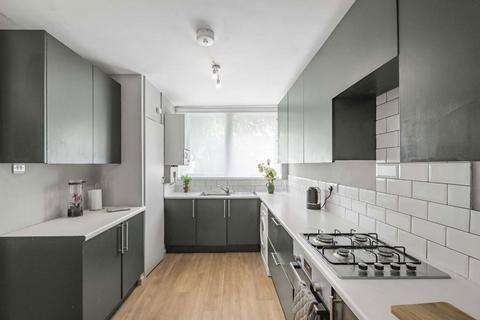 62 Cottage Grove, London, SW9 9NQ