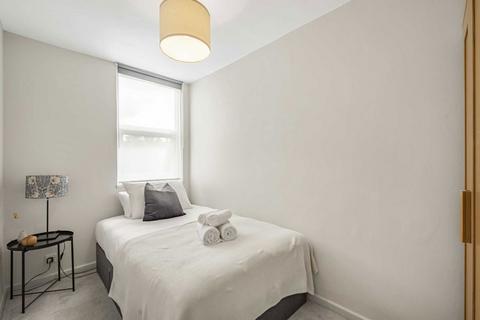 62 Cottage Grove, London, SW9 9NQ