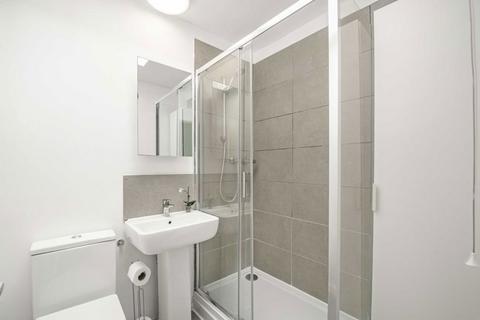 62 Cottage Grove, London, SW9 9NQ