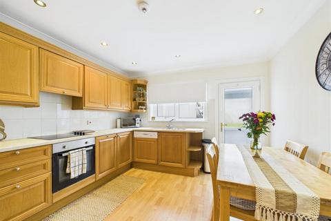 4 bedroom terraced house for sale, Cleeve Drive, Perth PH1