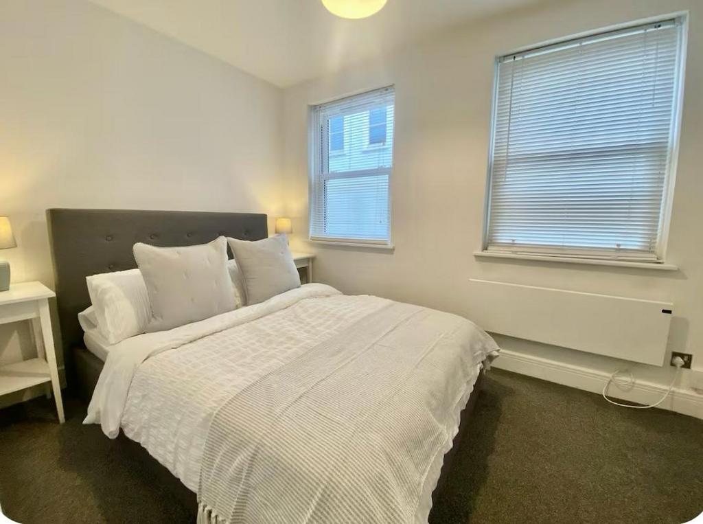 PHOTO-2025-10-01-16-53-33 4.jpg