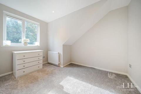 5 bedroom detached house for sale, London Road, Brentwood