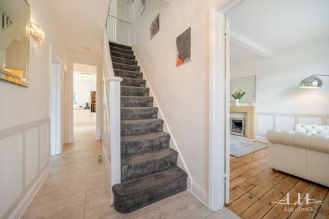 5 bedroom detached house for sale, London Road, Brentwood