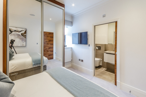 2 bedroom flat to rent, Rainville Road, London W6