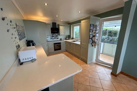 undefined, Ffordd Uchaf, Gwynfryn