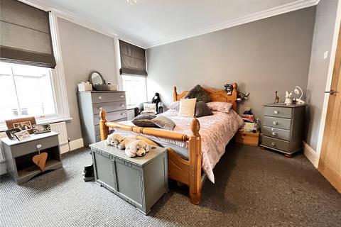 6 bedroom end of terrace house for sale, Moreton Crescent, Coleham, Shrewsbury, Shropshire, SY3