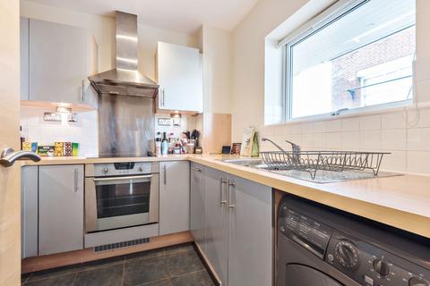2 bedroom flat for sale, Royal Oak Yard, Larch Court, SE1
