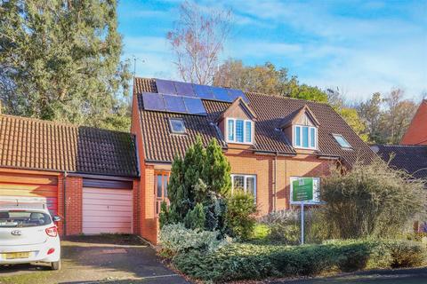 2 bedroom semi-detached house for sale, Broomy Bank, Kenilworth