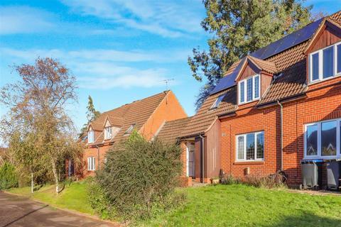 2 bedroom semi-detached house for sale, Broomy Bank, Kenilworth