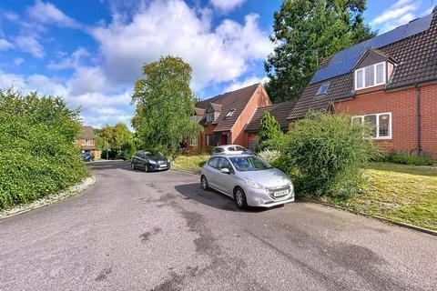 2 bedroom semi-detached house for sale, Broomy Bank, Kenilworth