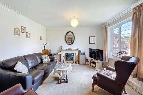 2 bedroom semi-detached house for sale, Broomy Bank, Kenilworth