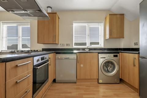 undefined, 2 bedroom Second Floor Flat in Chichester
