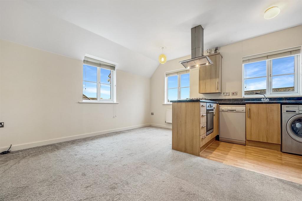 Open Plan Living/Kit