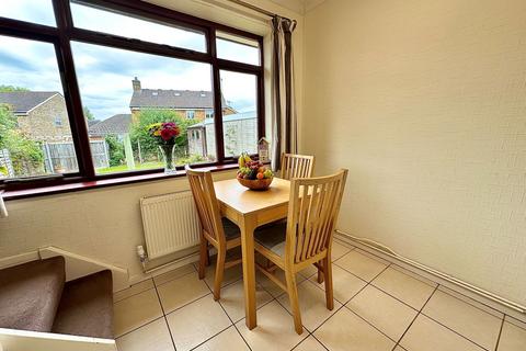 undefined, Willow Crescent, Northampton NN4