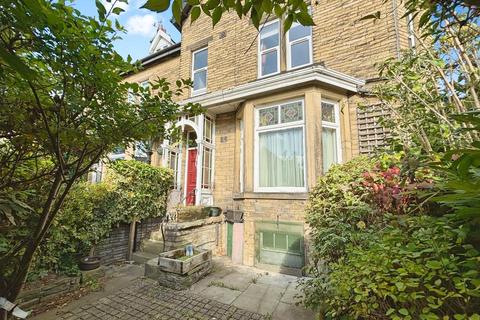 2 bedroom ground floor flat for sale, Bingley Road, Shipley BD18