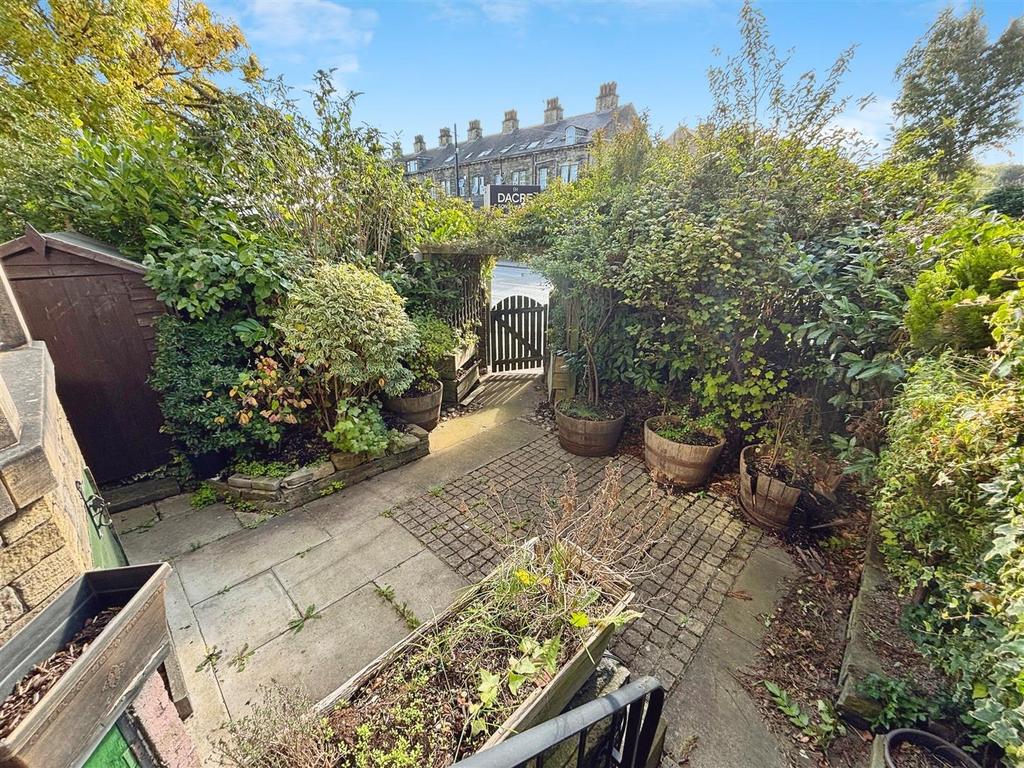 Enclosed Yard