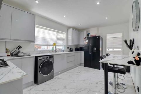 4 bedroom detached house for sale, Jaywick, Jaywick CO15