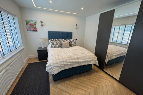 1 bedroom in a house share to rent, 255 Totteridge Road, High Wycombe