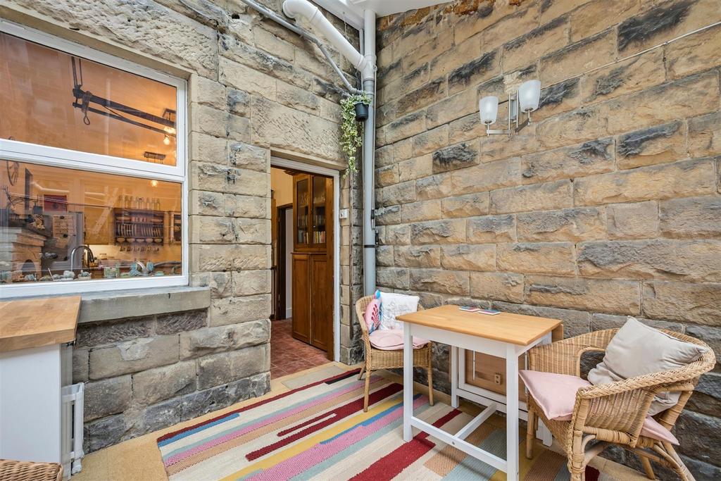 Conservatory to Dining Kitchen.jpg