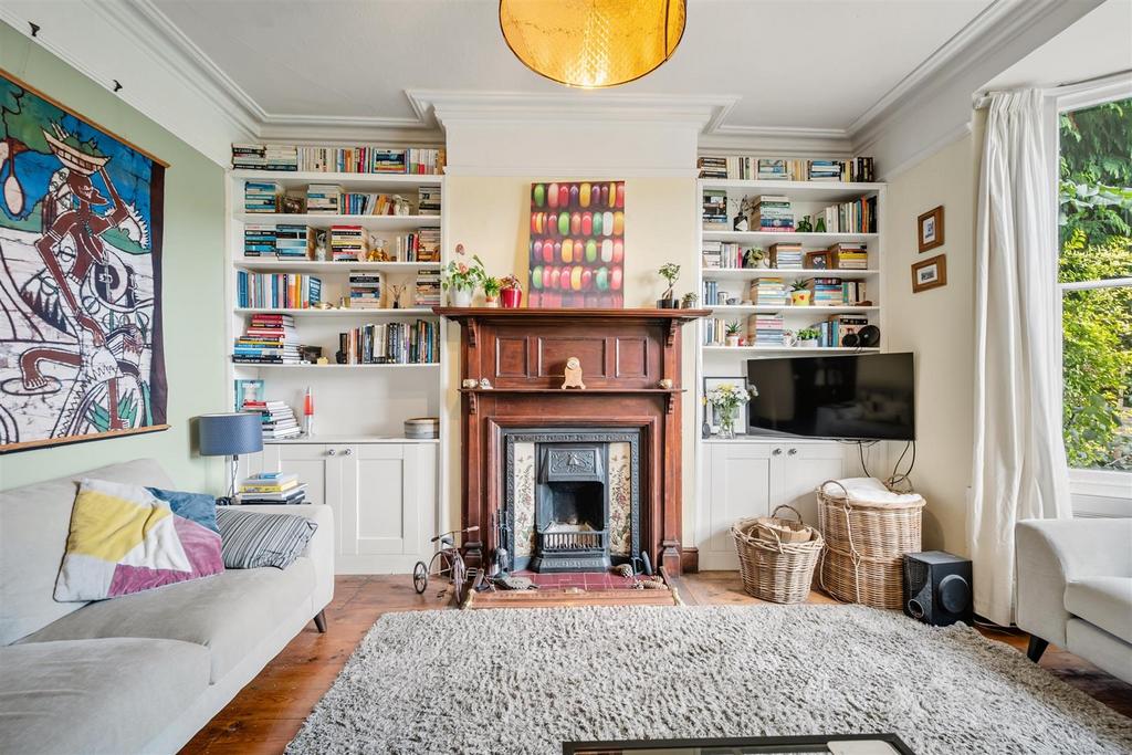 Sitting Room - fireplace.jpg