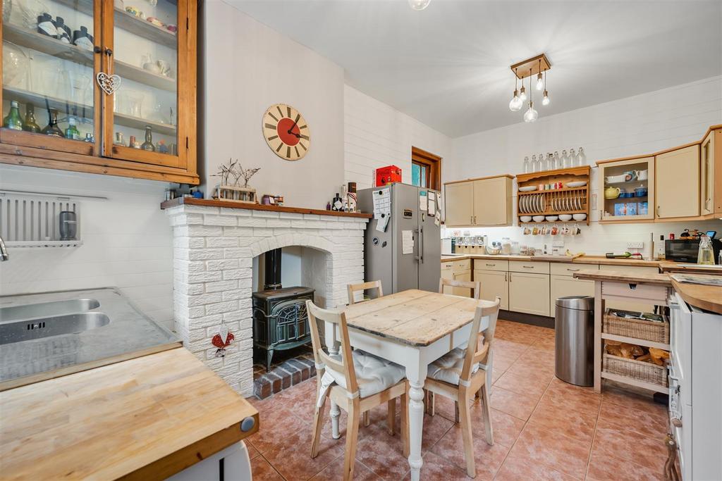 Dining Kitchen from Conservatory.jpg