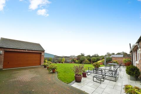 4 bedroom bungalow for sale, Ermine Street, Ancaster, Grantham, NG32