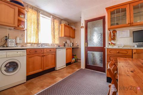 undefined, Ballifield Crescent, Sheffield, S13