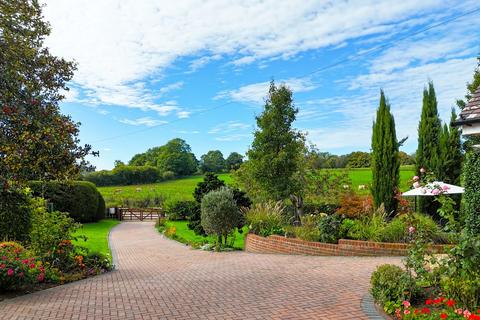 undefined, Bunny Lane, Romsey SO51