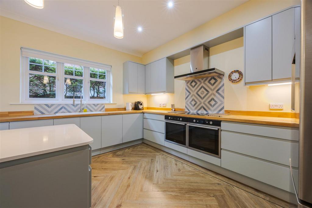 Kitchen diner